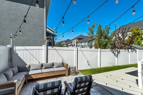 Tiny photo for 398 S 730 E, Lehi, UT 84043 (MLS # 2142619)