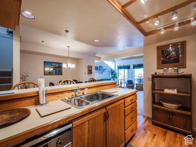 CHATHAM CROSSING/FEN - Residential
