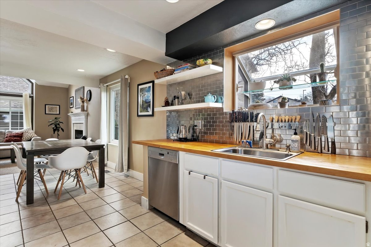 HILLSIDE VILLAGE - Residential