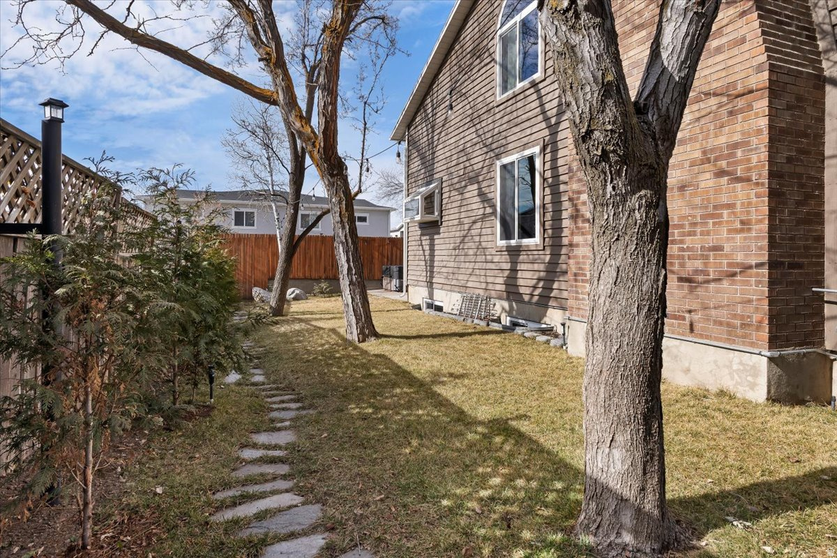 HILLSIDE VILLAGE - Residential