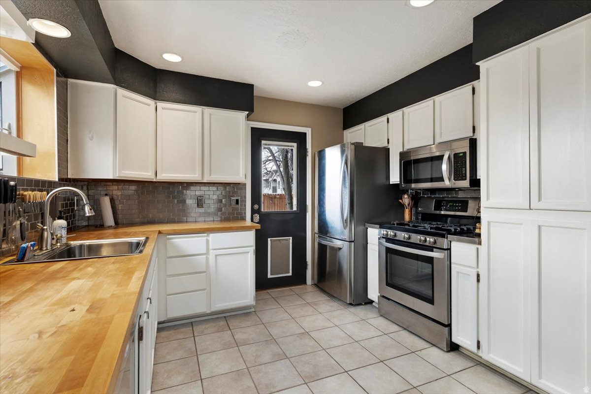 HILLSIDE VILLAGE - Residential