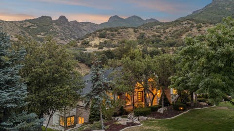 Tiny photo for 3311 COVE CIR, Layton, UT 84040 (MLS # 2178614)