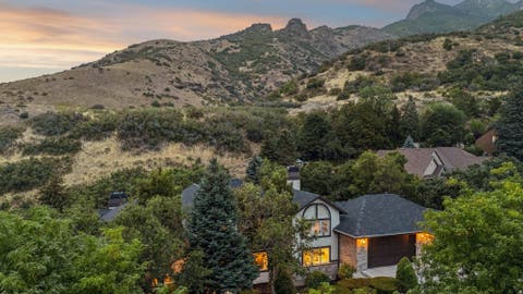 Tiny photo for 3311 COVE CIR, Layton, UT 84040 (MLS # 2178614)