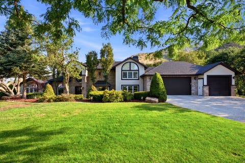 Tiny photo for 3311 COVE CIR, Layton, UT 84040 (MLS # 2178614)