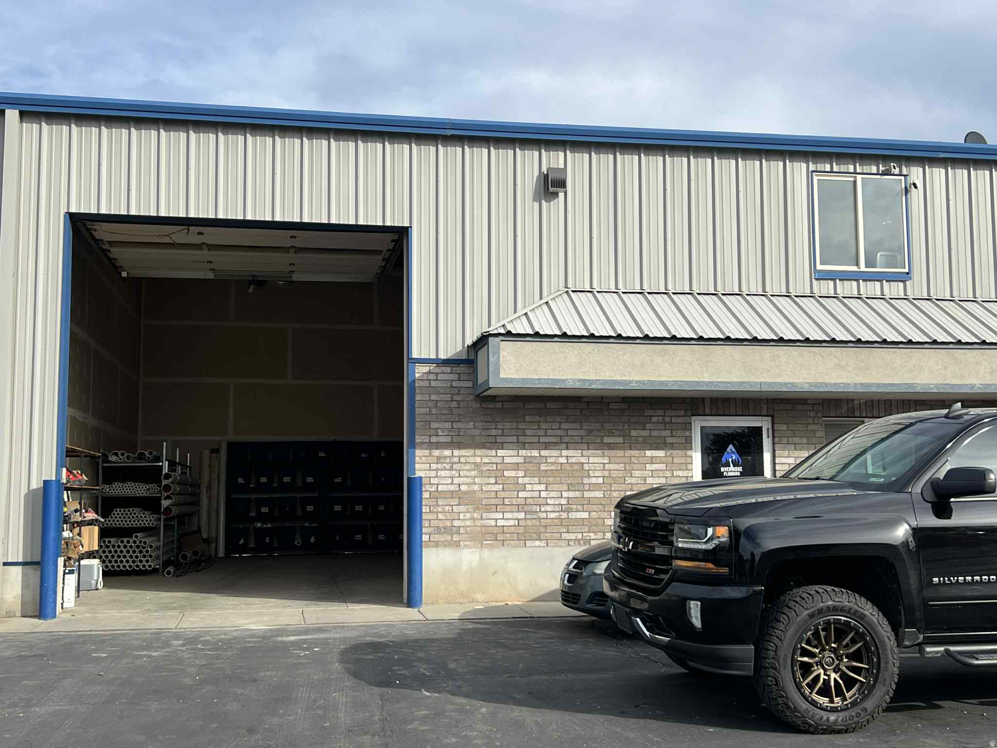 KAPP INDUSTRIAL PK - Commercial Lease