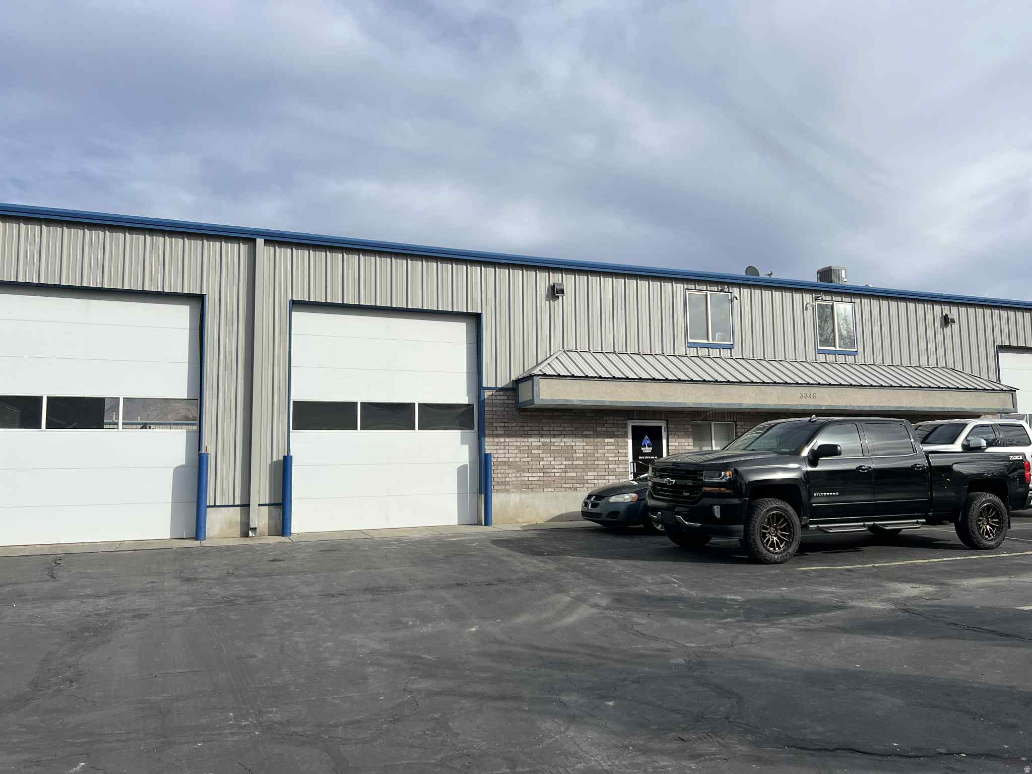 KAPP INDUSTRIAL PK - Commercial Lease