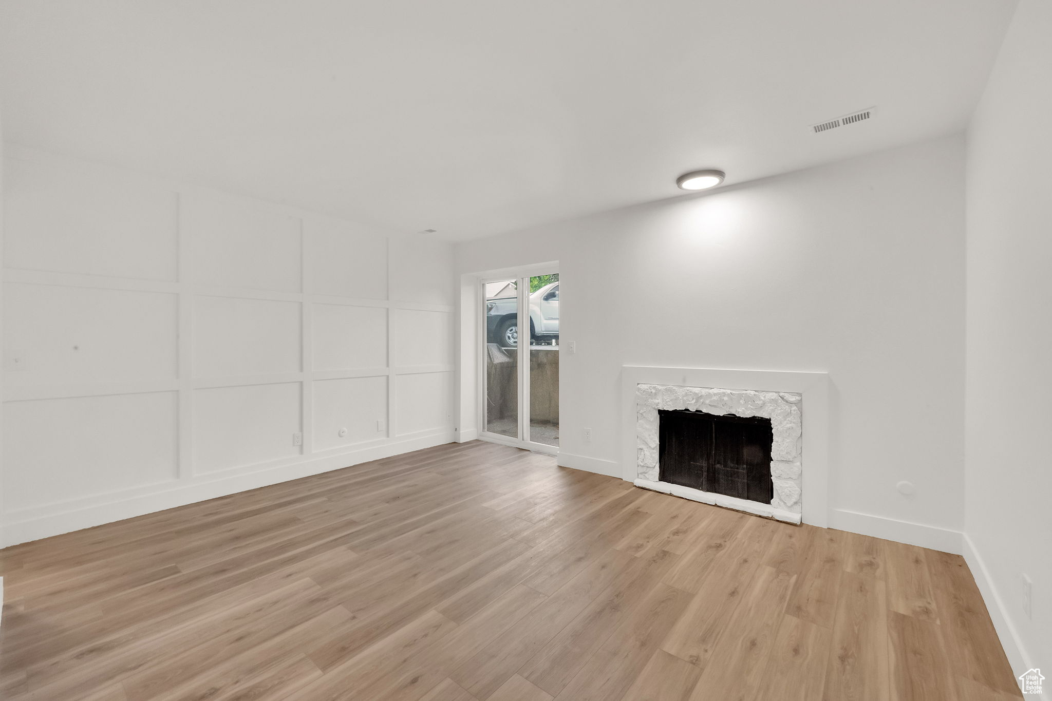 CREEKSIDE - Residential