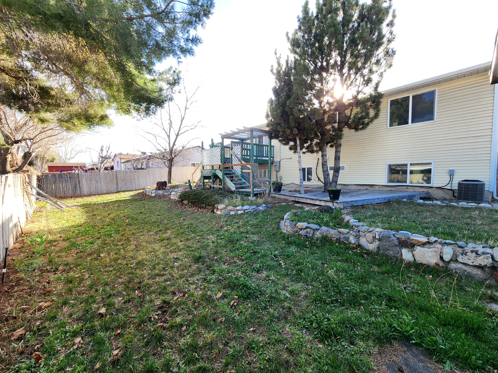 SUMMERWOOD - Residential