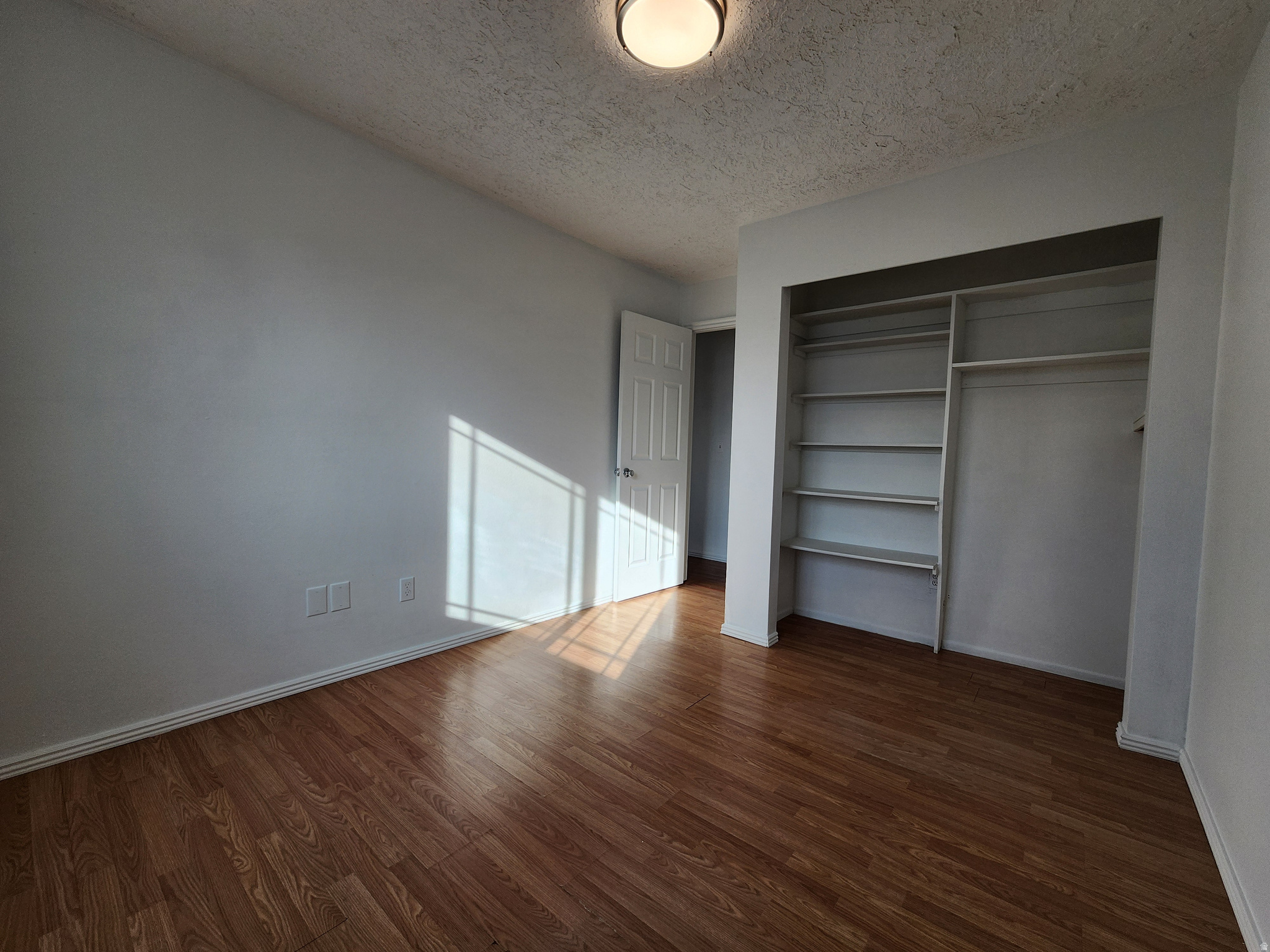 SUMMERWOOD - Residential