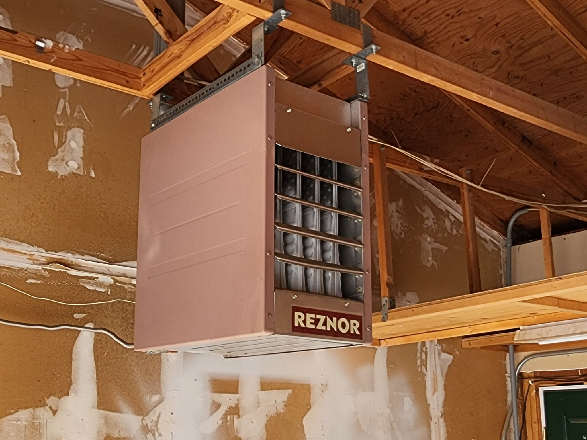 SUMMERWOOD - Residential