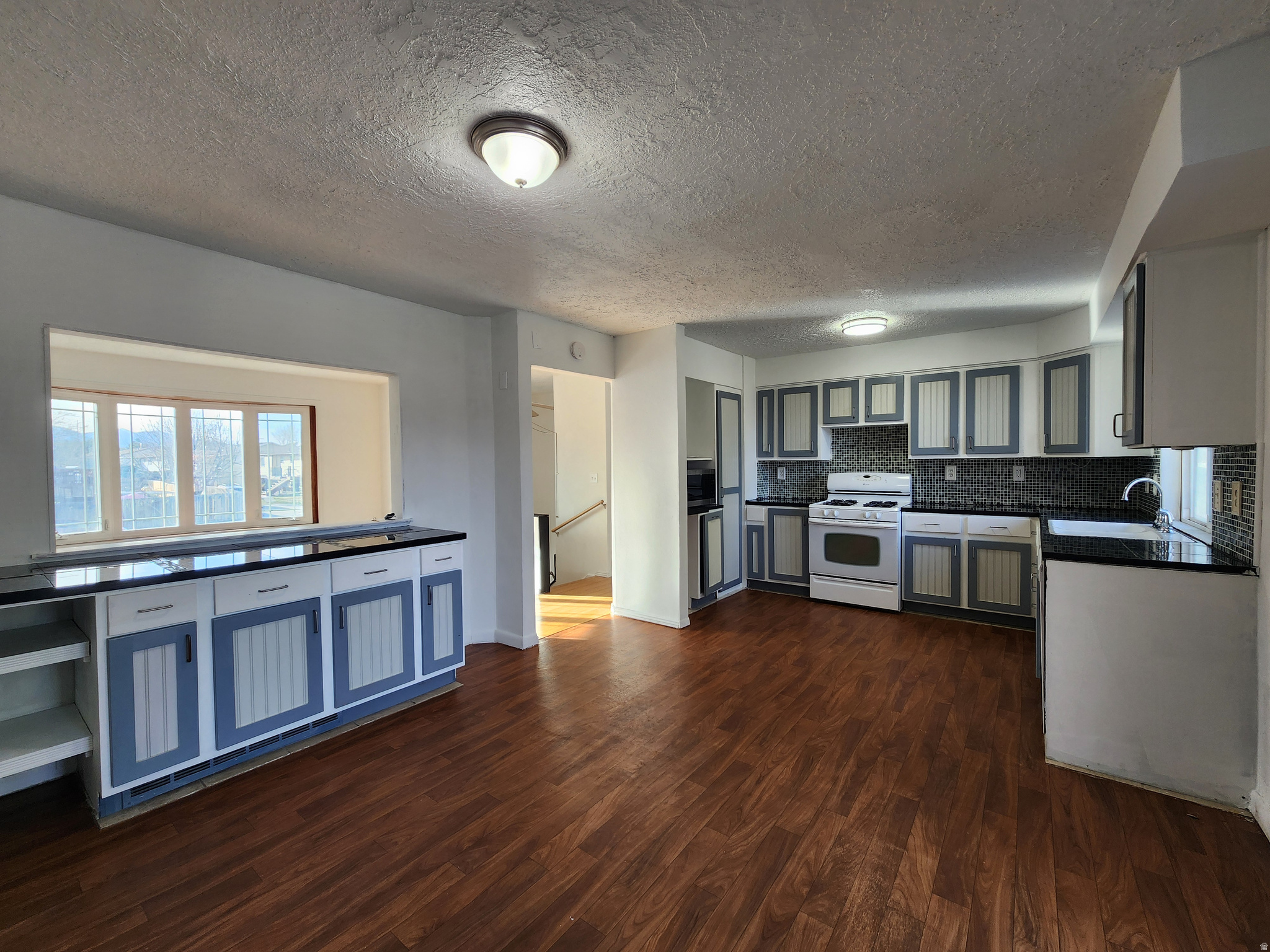 SUMMERWOOD - Residential