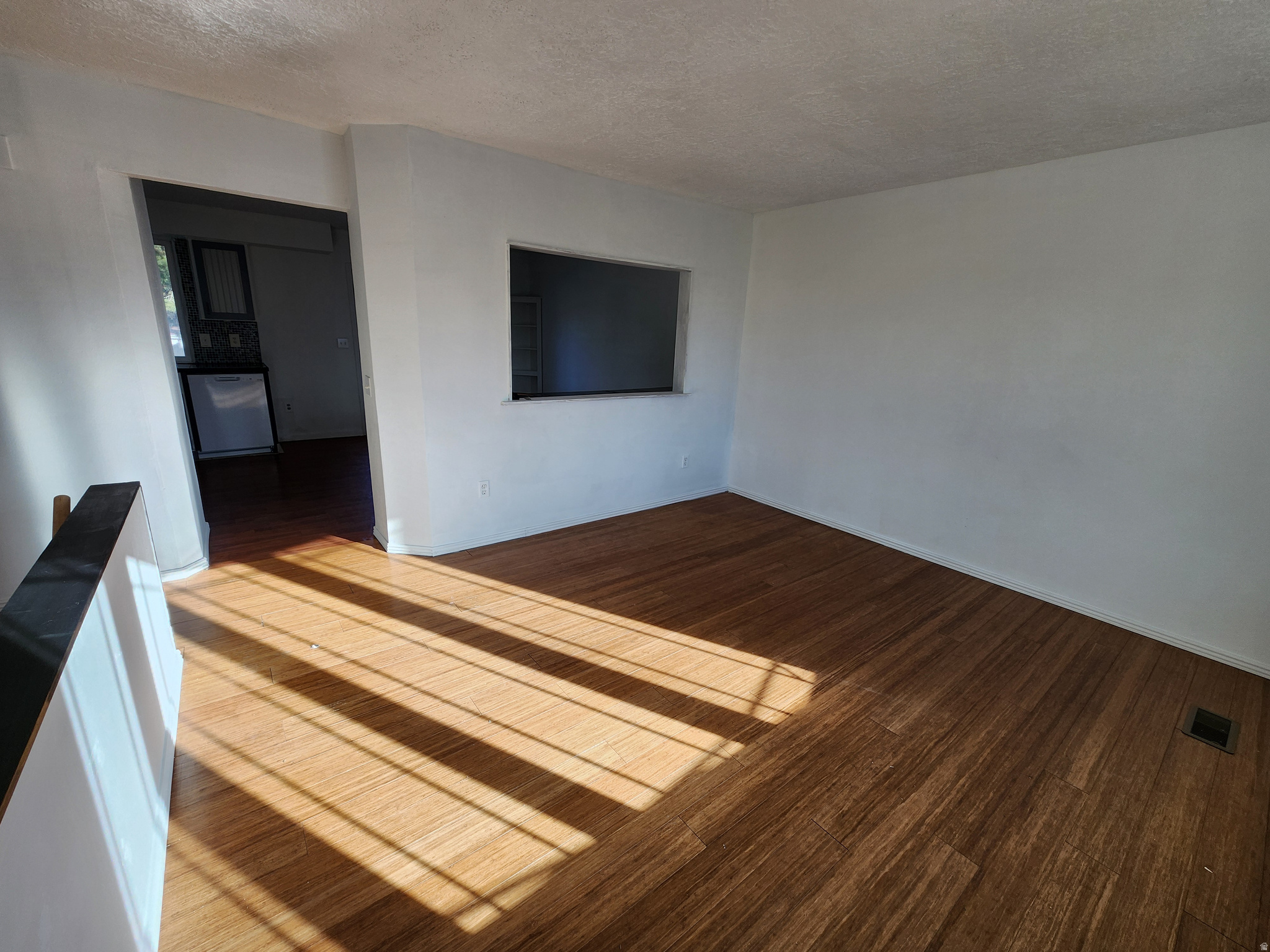 SUMMERWOOD - Residential