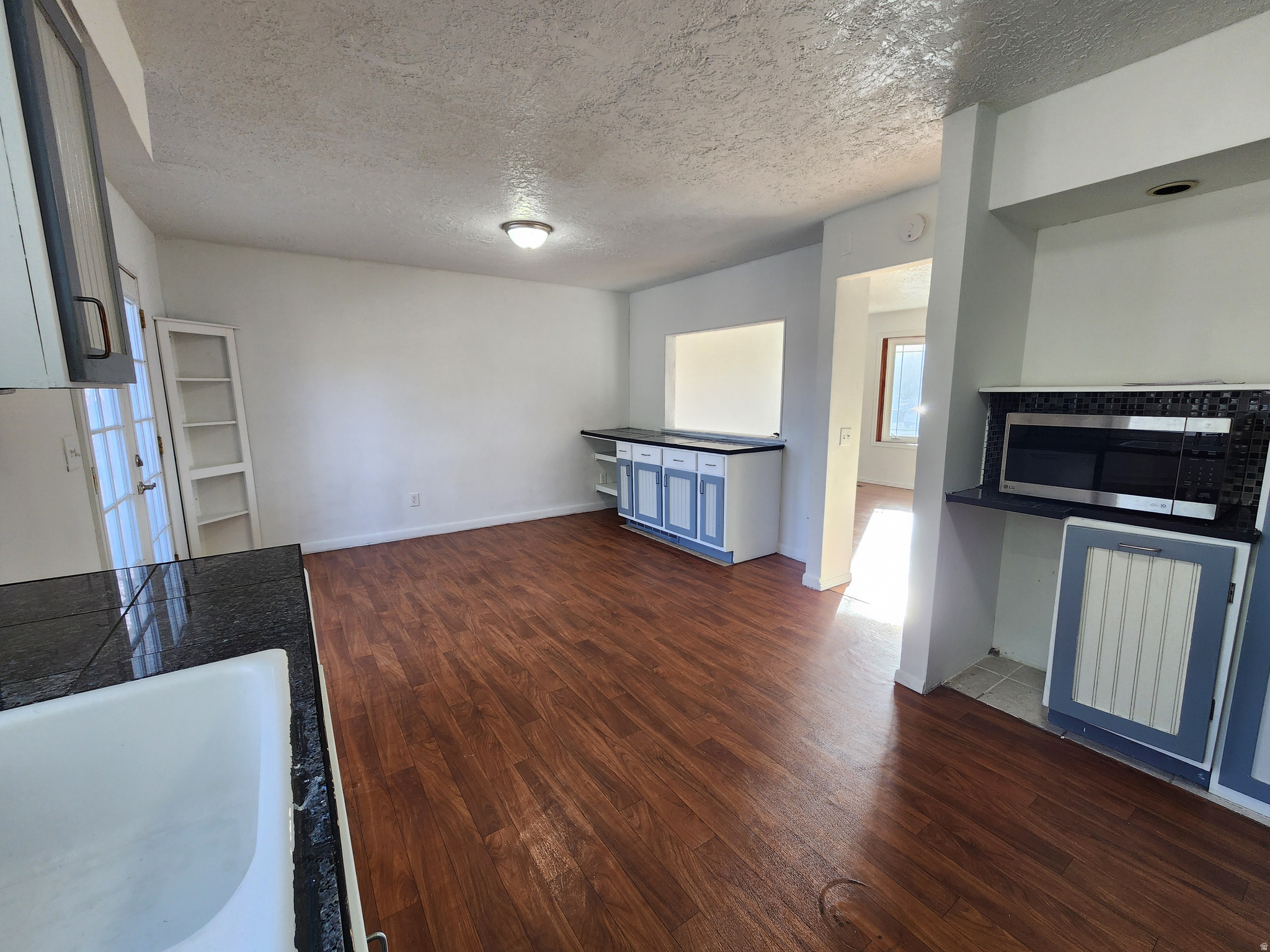 SUMMERWOOD - Residential