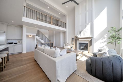 Tiny photo for 695 W HIDDEN FARM DR, Farmington, UT 84025 (MLS # 2158613)