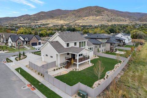 Tiny photo for 695 W HIDDEN FARM DR, Farmington, UT 84025 (MLS # 2158613)