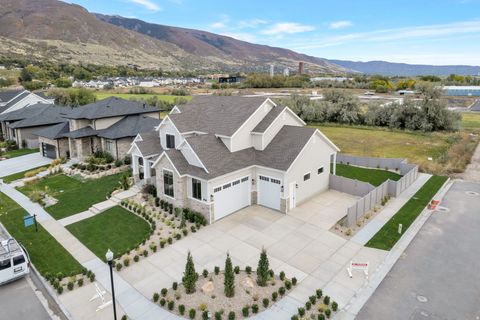 Tiny photo for 695 W HIDDEN FARM DR, Farmington, UT 84025 (MLS # 2158613)