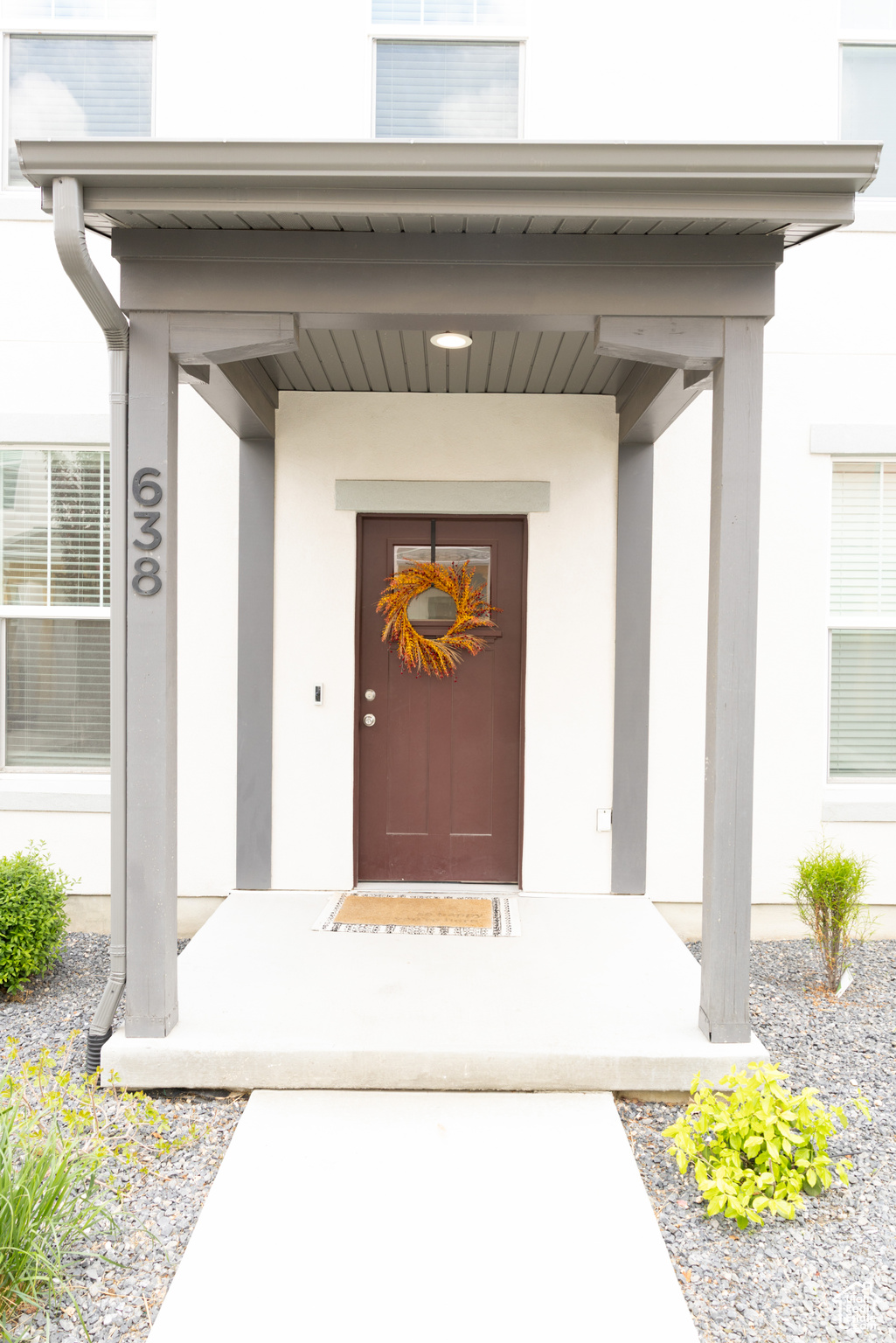 TOWNS ON MAIN - Residential