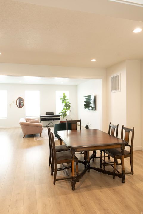 Tiny photo for 638 N AUTUMN ASH CIR #9, Kaysville, UT 84037 (MLS # 2150980)
