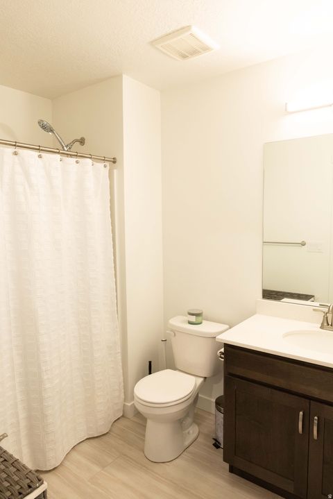 Tiny photo for 638 N AUTUMN ASH CIR #9, Kaysville, UT 84037 (MLS # 2150980)