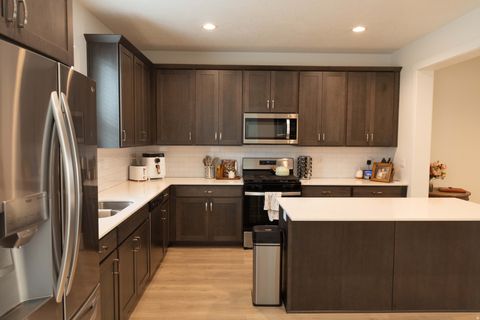 Tiny photo for 638 N AUTUMN ASH CIR #9, Kaysville, UT 84037 (MLS # 2150980)