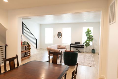 Tiny photo for 638 N AUTUMN ASH CIR #9, Kaysville, UT 84037 (MLS # 2150980)