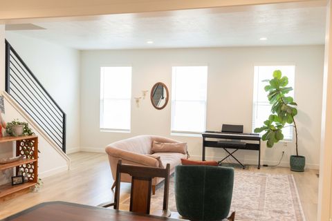 Tiny photo for 638 N AUTUMN ASH CIR #9, Kaysville, UT 84037 (MLS # 2150980)