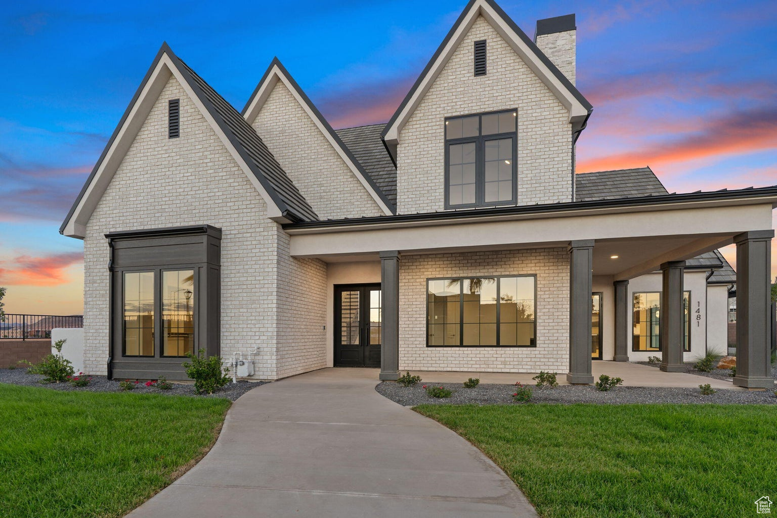 SUMMIT VIEW 1 - Residential