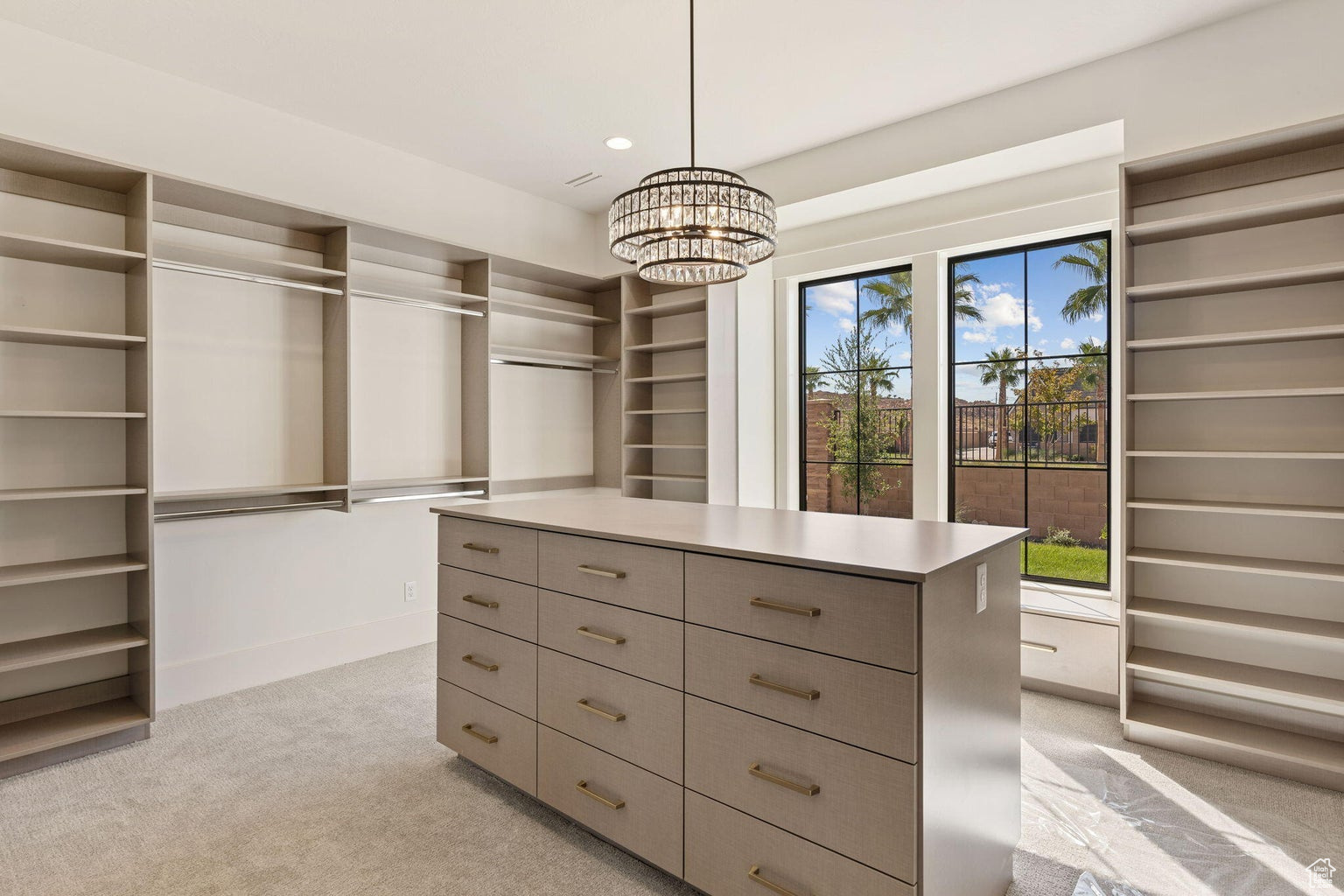 SUMMIT VIEW 1 - Residential