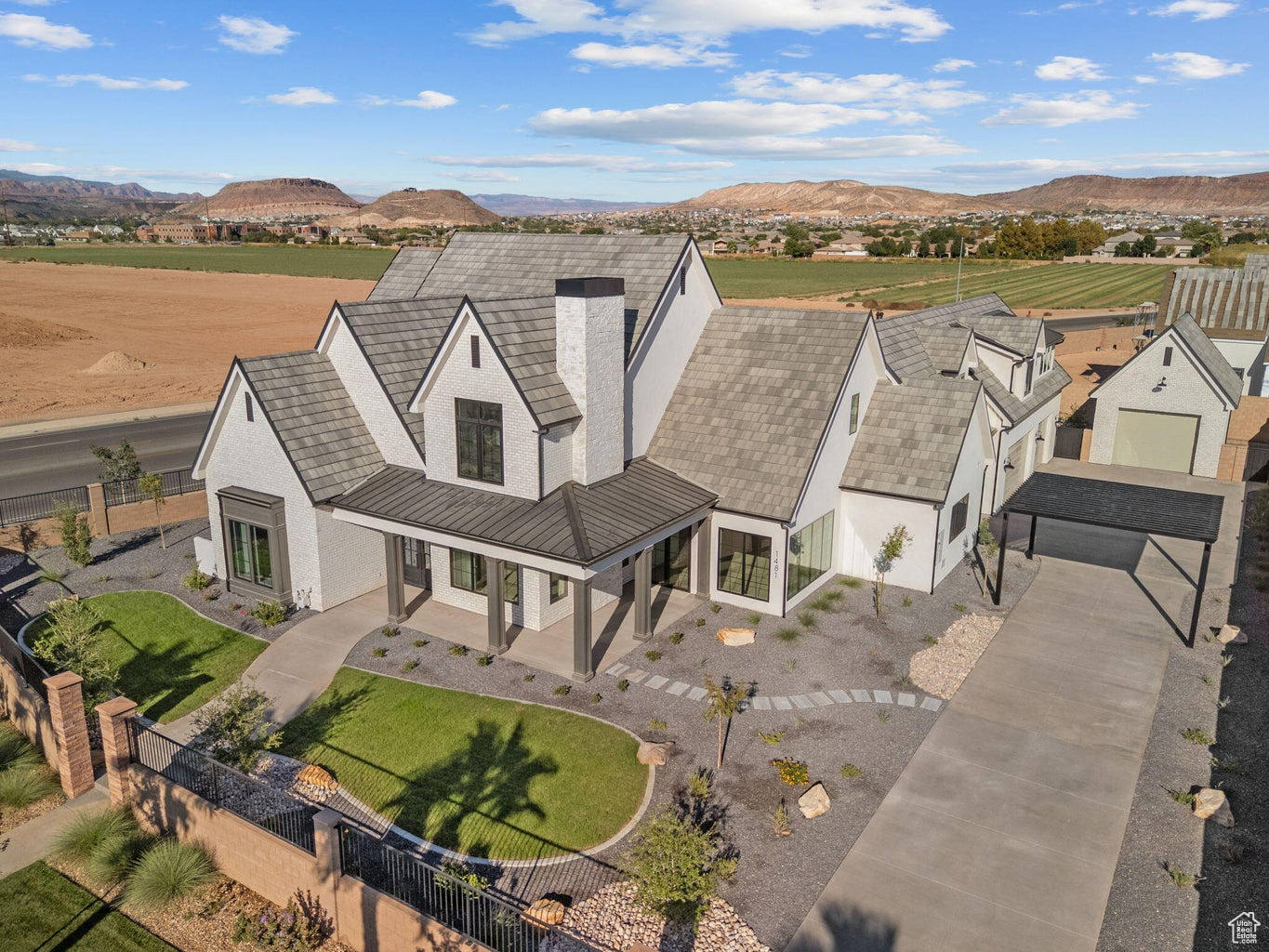 SUMMIT VIEW 1 - Residential