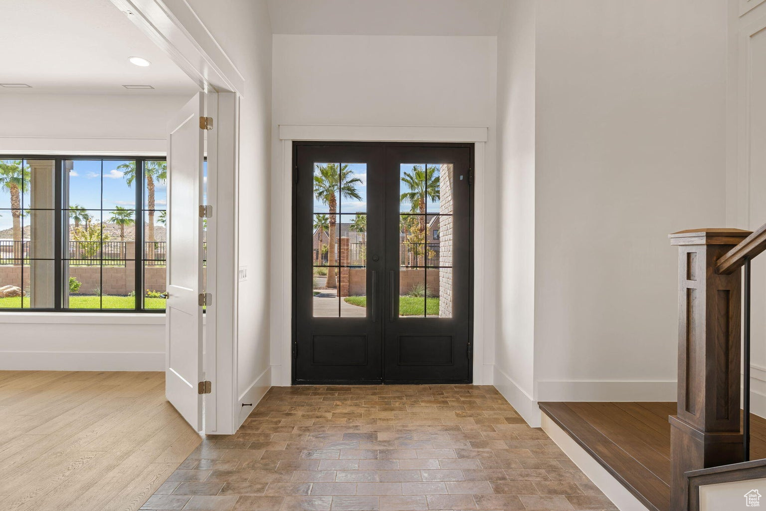 SUMMIT VIEW 1 - Residential