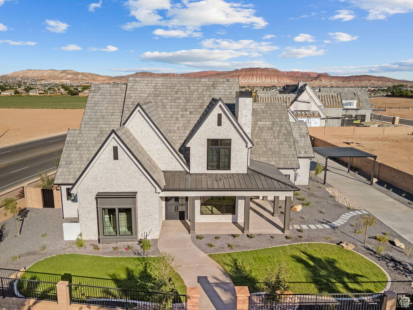 SUMMIT VIEW 1 - Residential