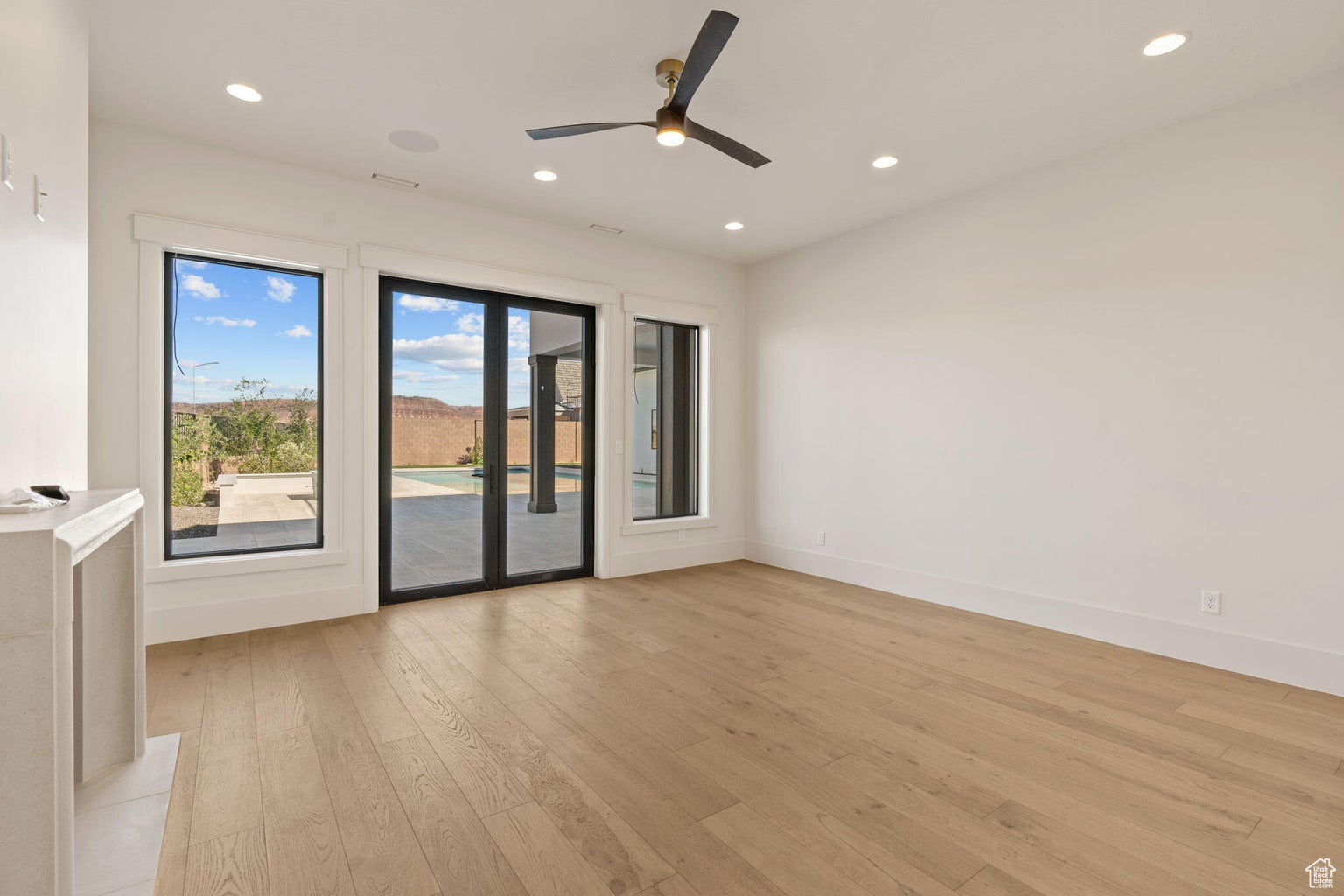 SUMMIT VIEW 1 - Residential