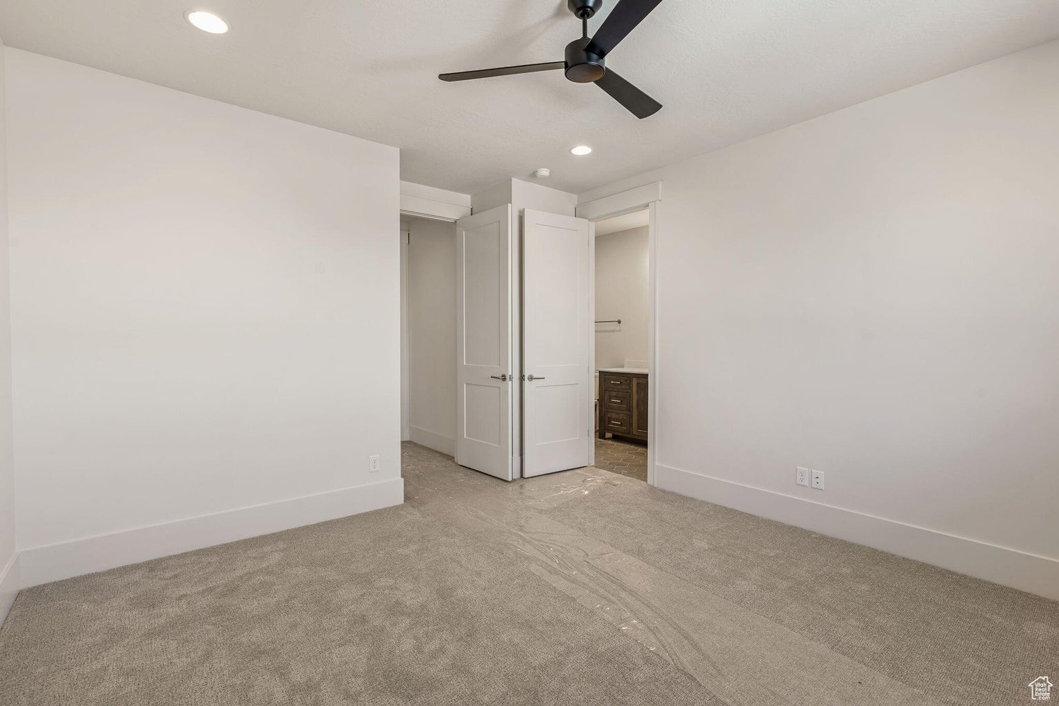 SUMMIT VIEW 1 - Residential