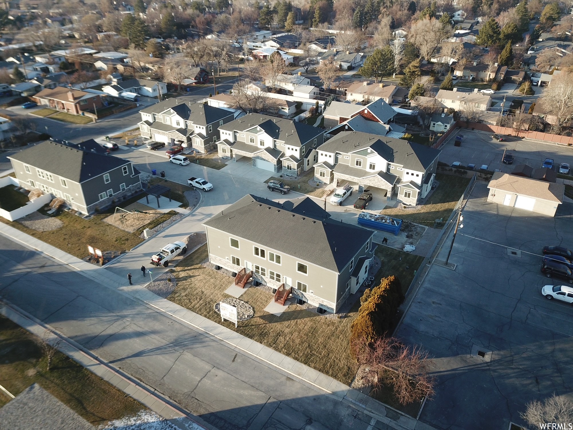 JEFFERSON PARK - Residential Income