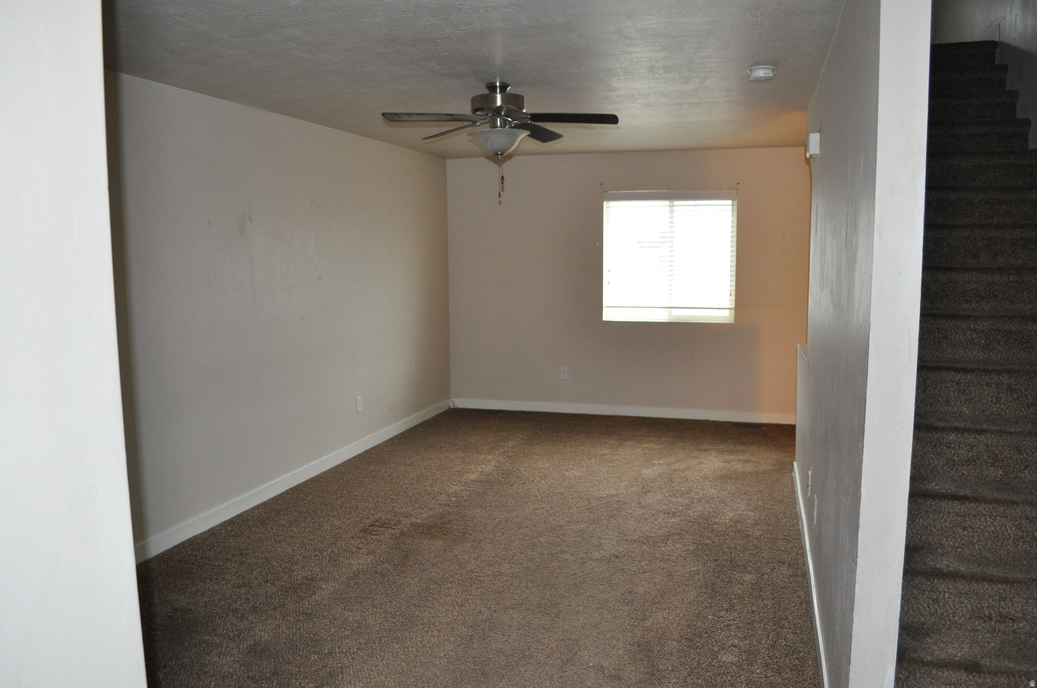 EDGEWATER AT GENEVA - Residential Income