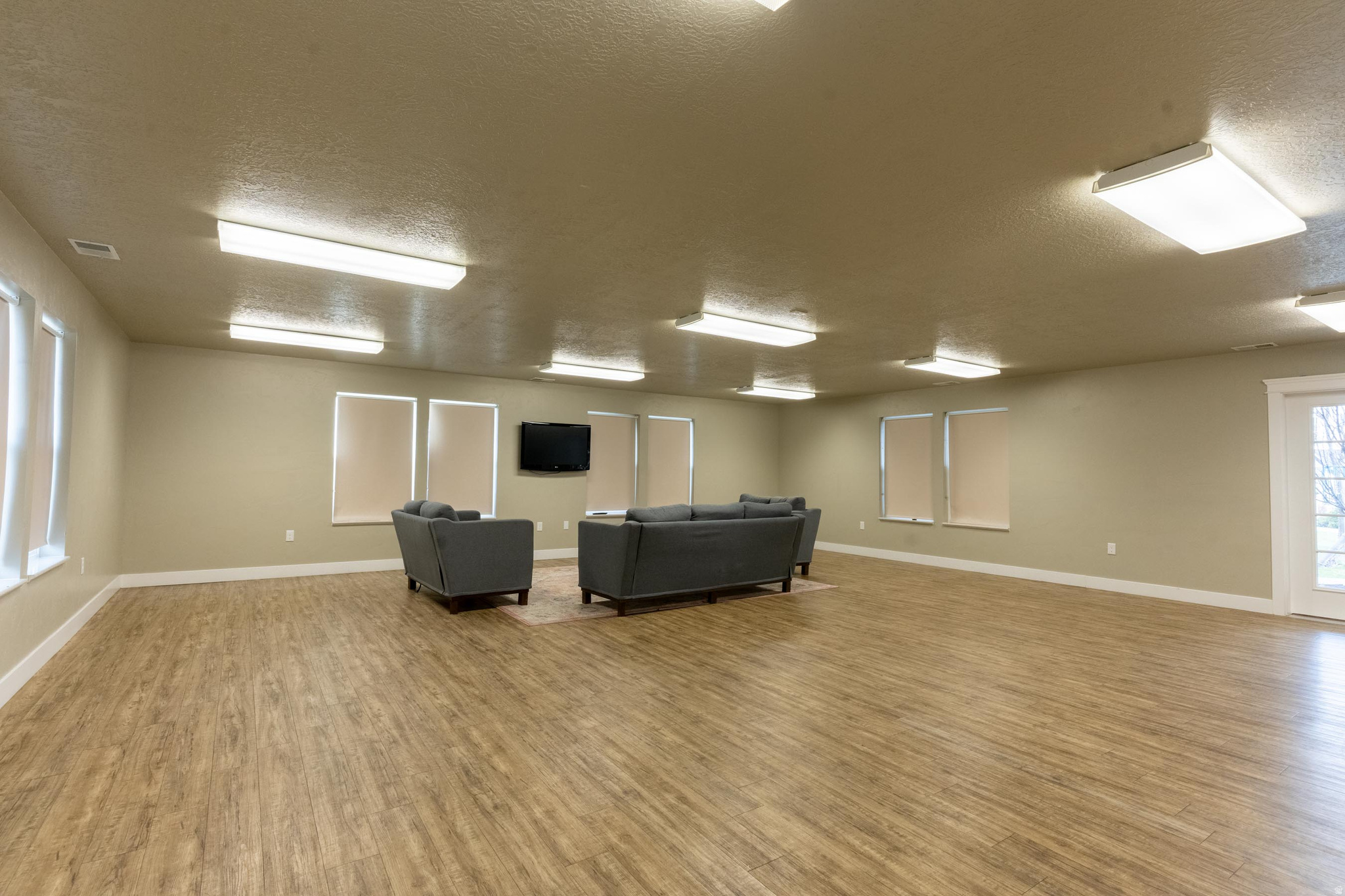 UNIT 43 RIVER CROSSING - Residential