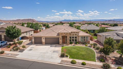 Photo of 914 E BLACK OAK DR, Washington, UT 84780 (MLS # 2155107)