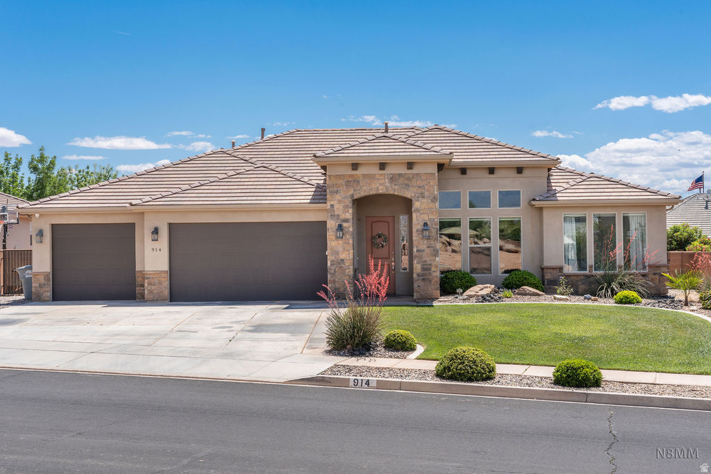 ROADRUNNER RIDGE PH 2 - Residential