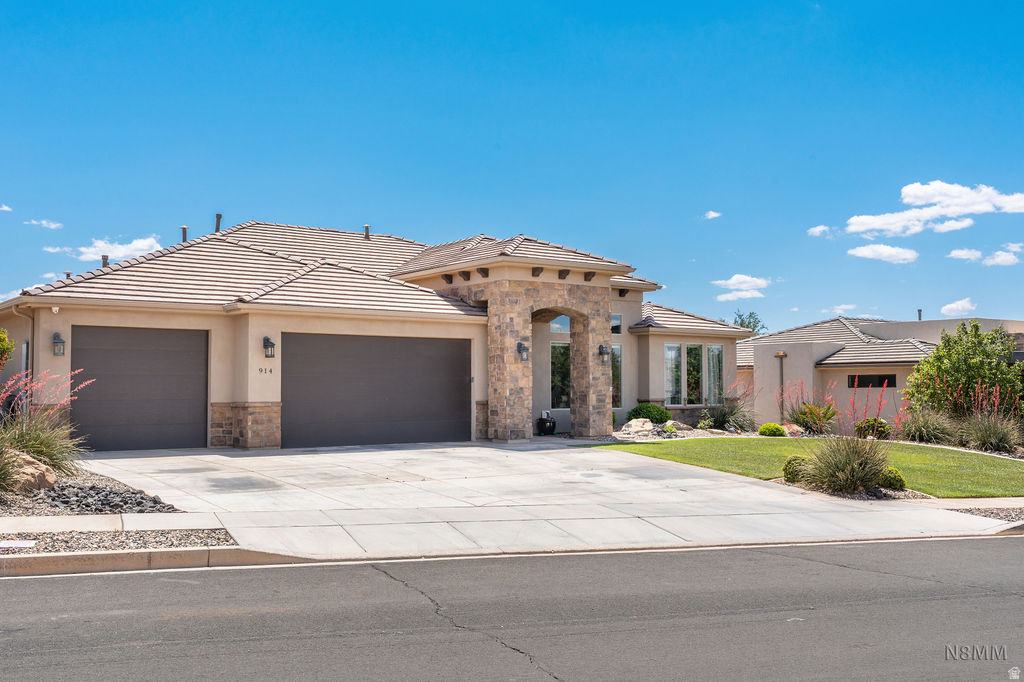 ROADRUNNER RIDGE PH 2 - Residential