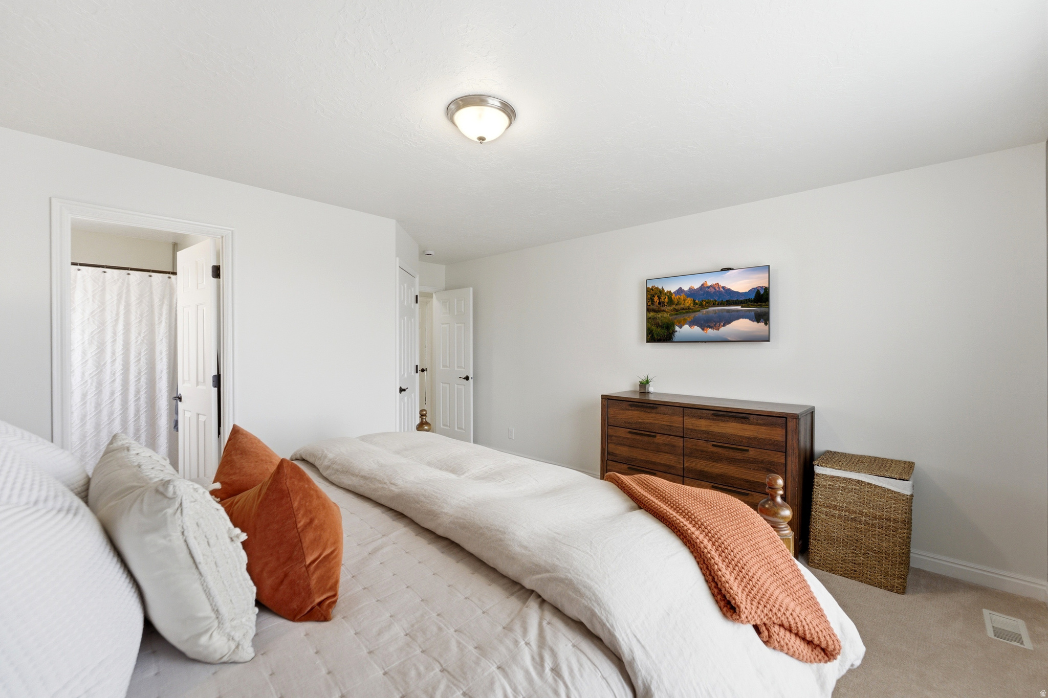 SILVER CREEK ESTATES - Residential