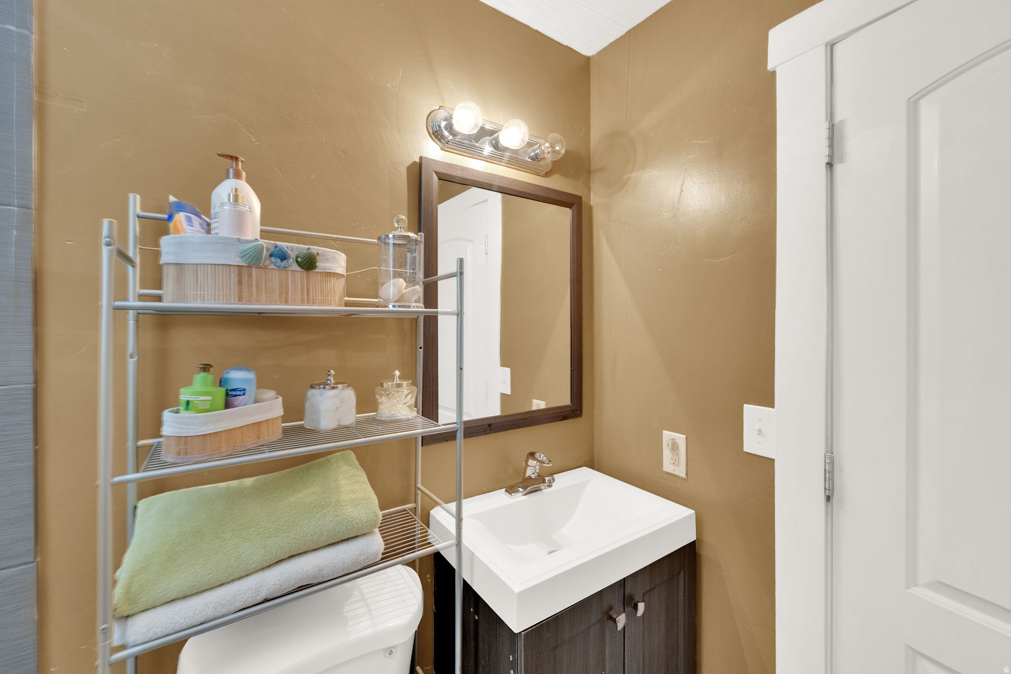 SANDY STATION PLACE - Residential