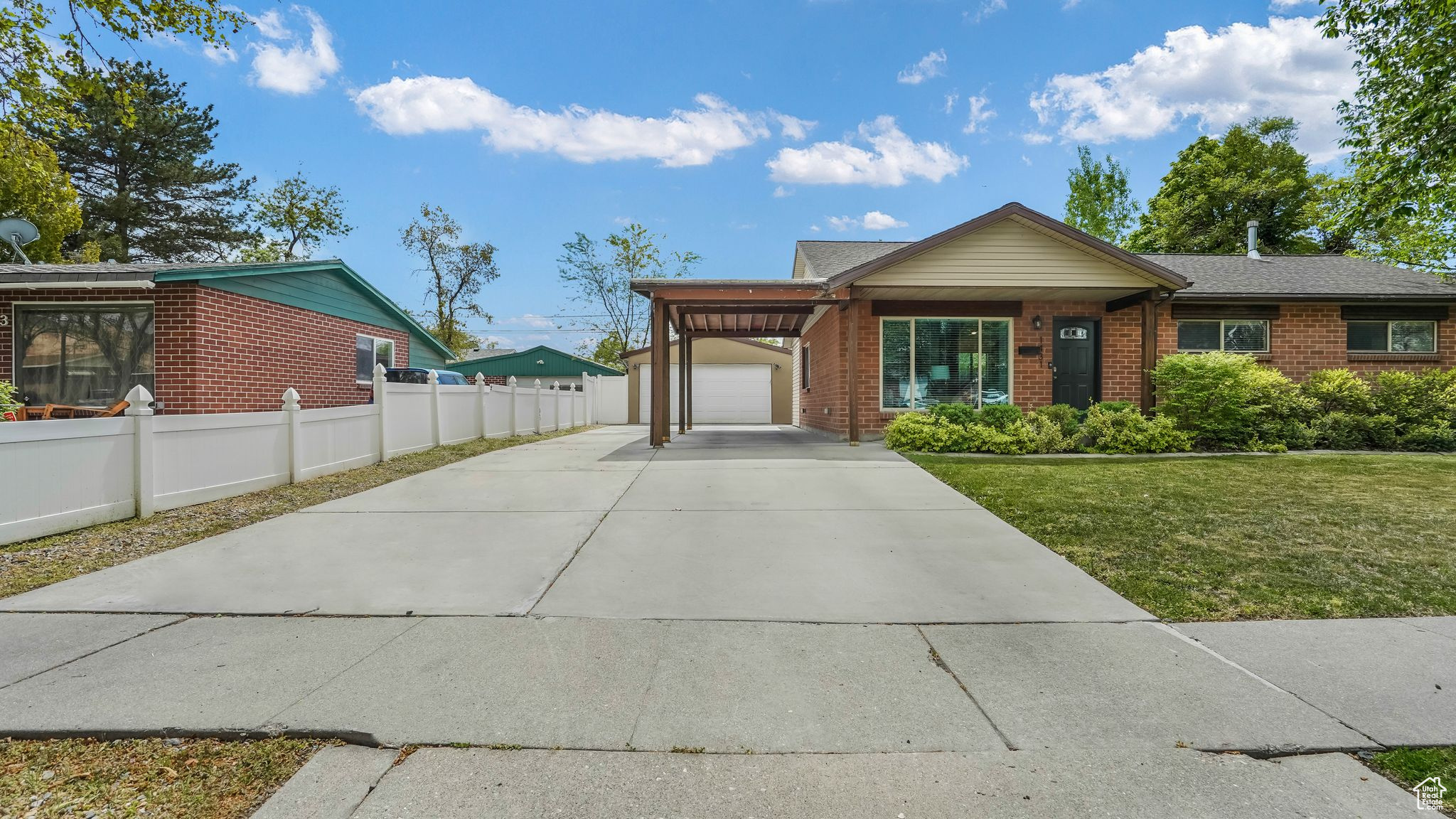 1431 W Sunset Dr, Salt Lake City, Utah image 2
