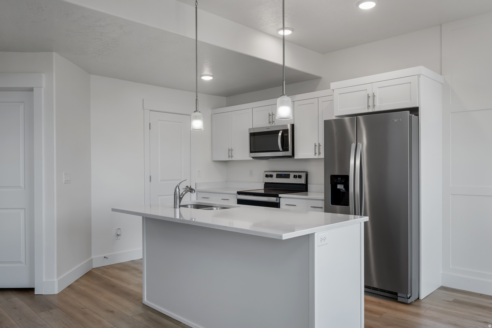 LAKEVIEW - Residential