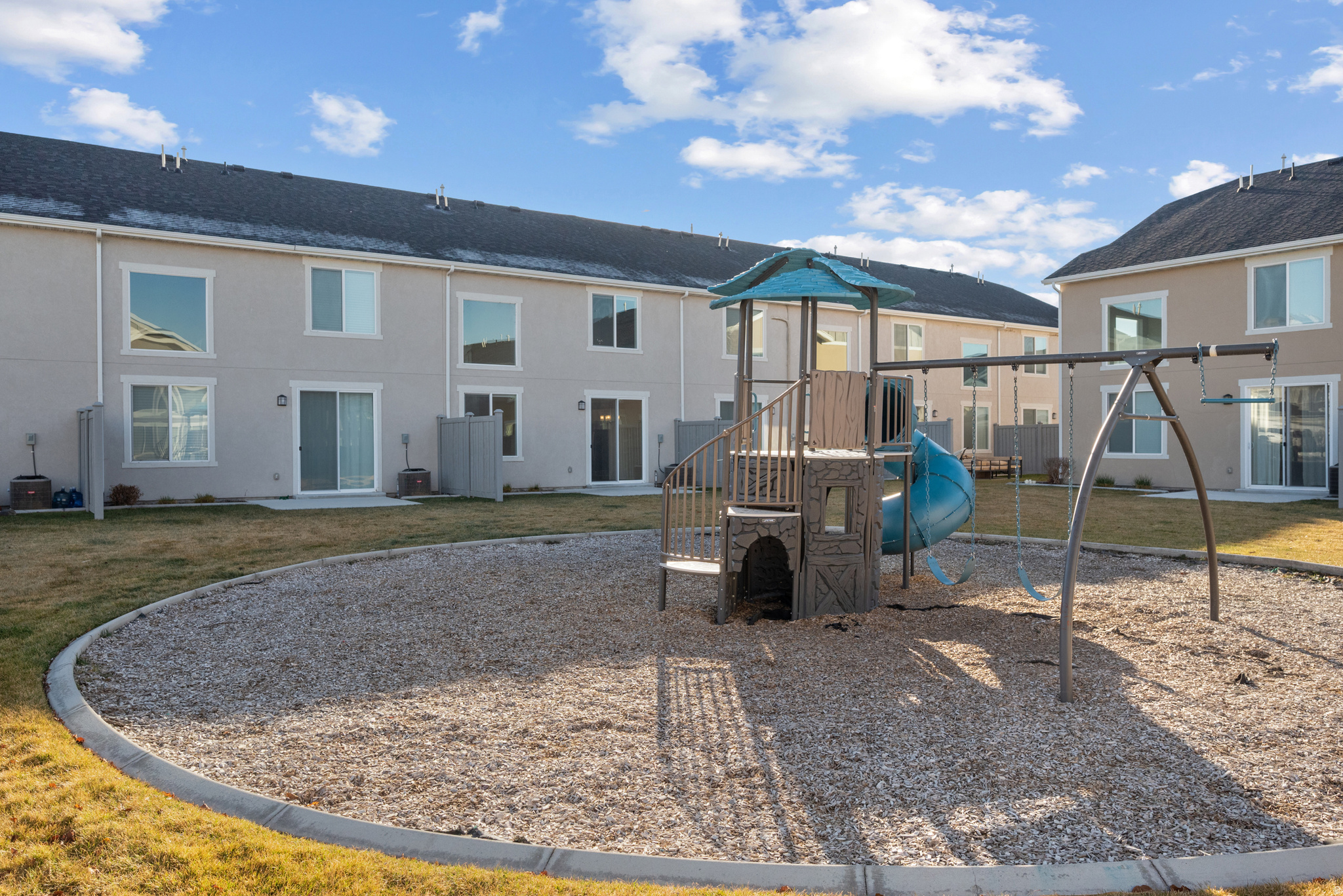 LAKEVIEW - Residential