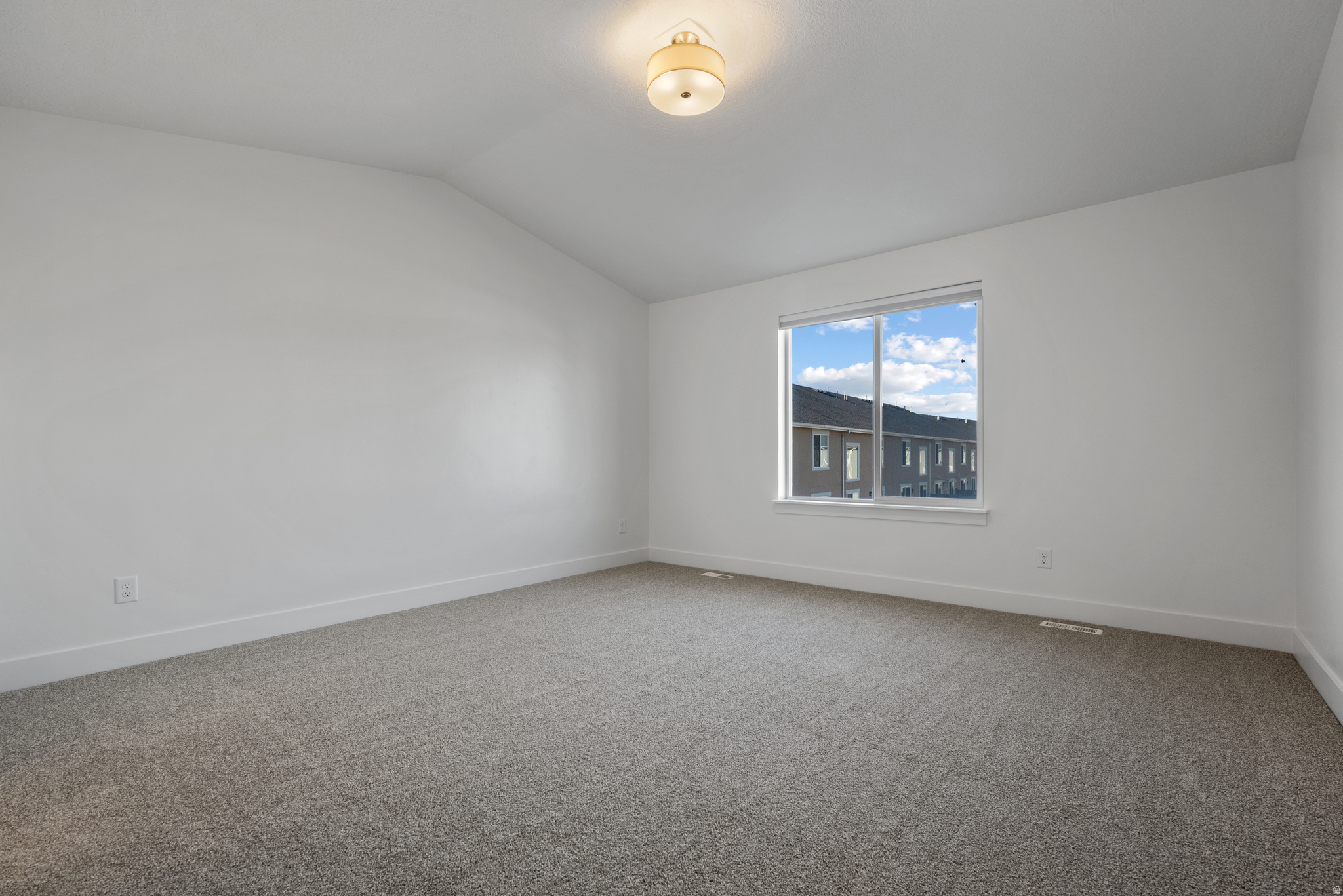 LAKEVIEW - Residential