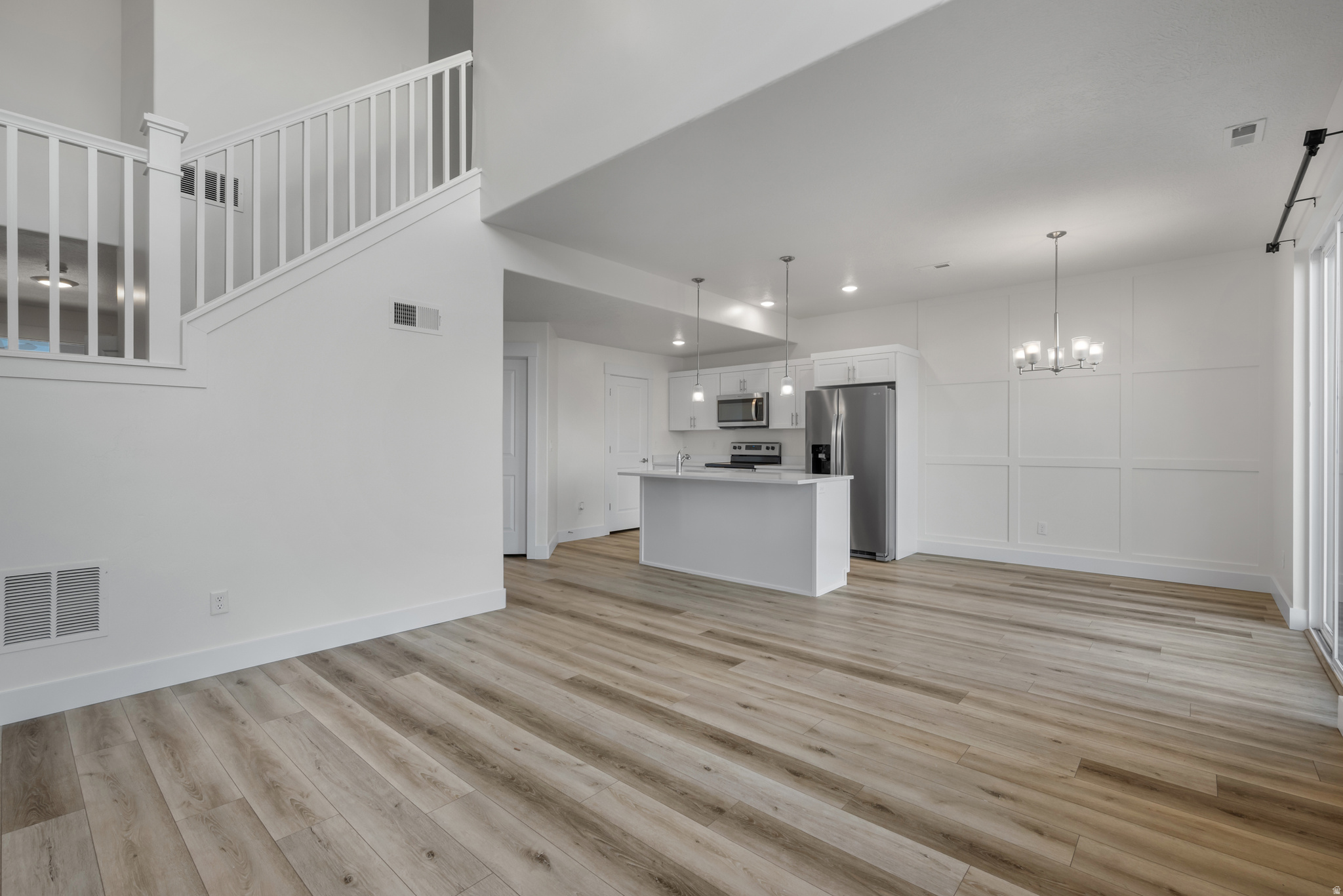 LAKEVIEW - Residential