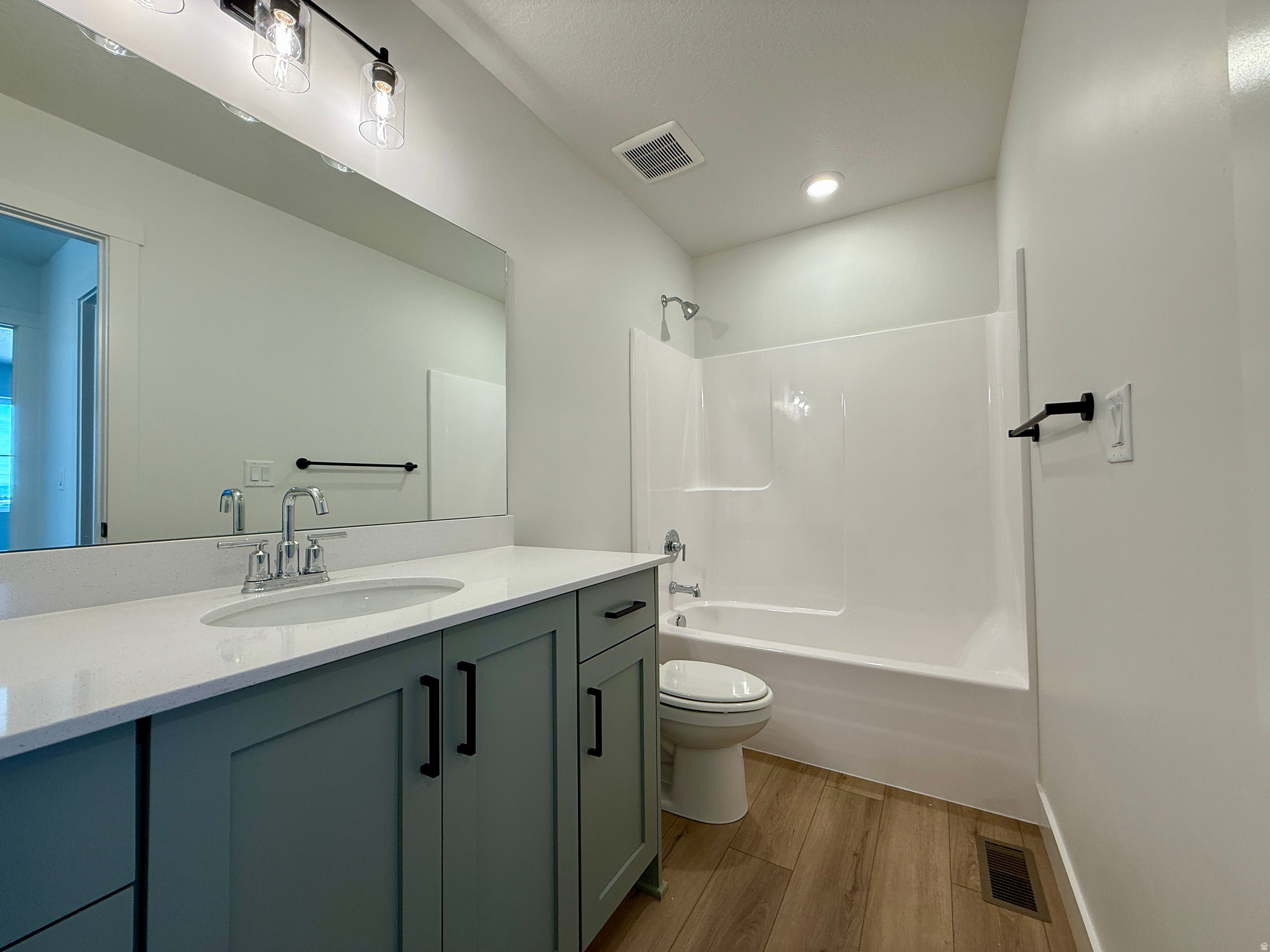 CREEKSIDE AT JDC RANCH - Residential