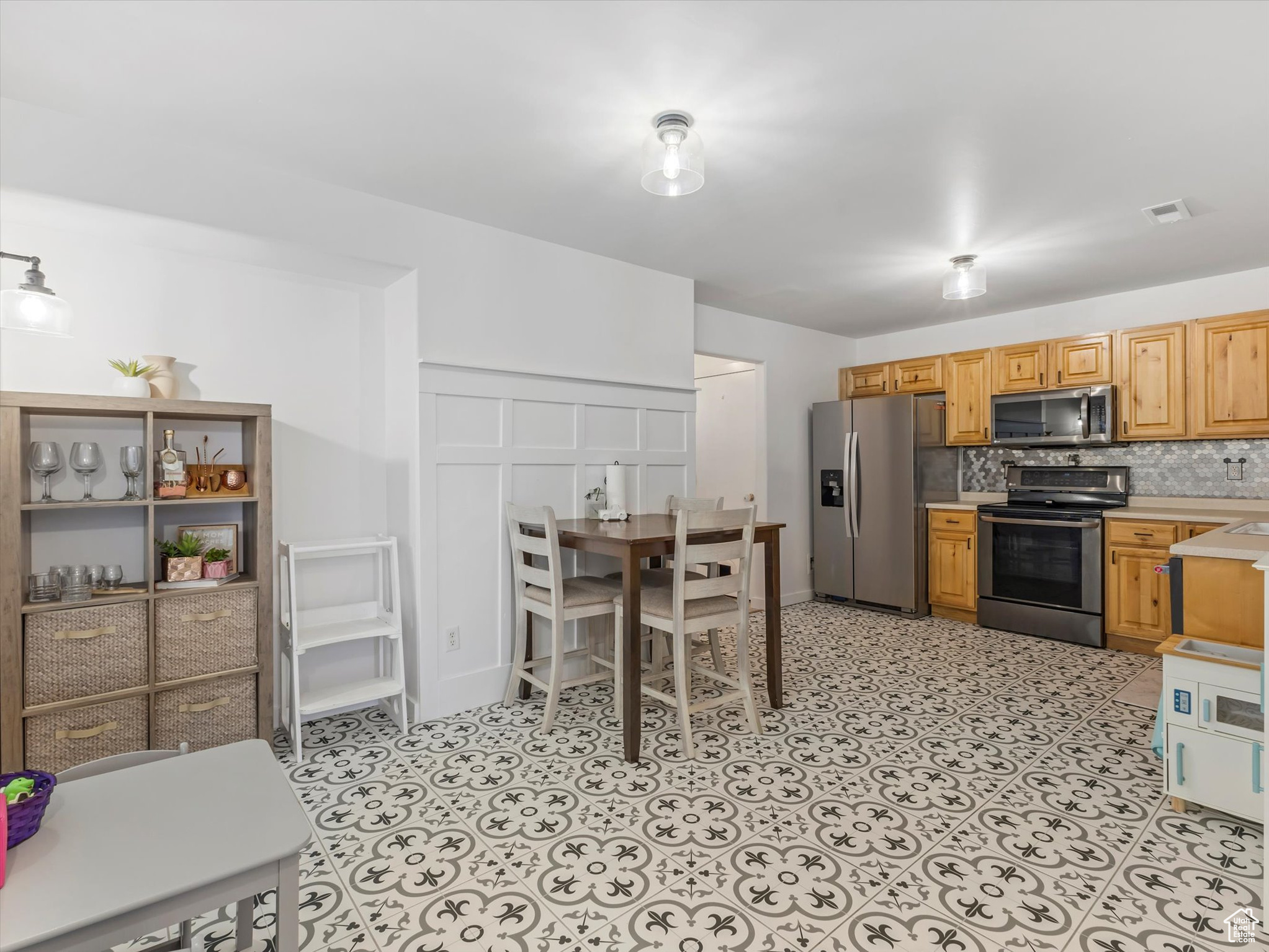 1673 N Aaron Dr, Tooele, Utah image 11