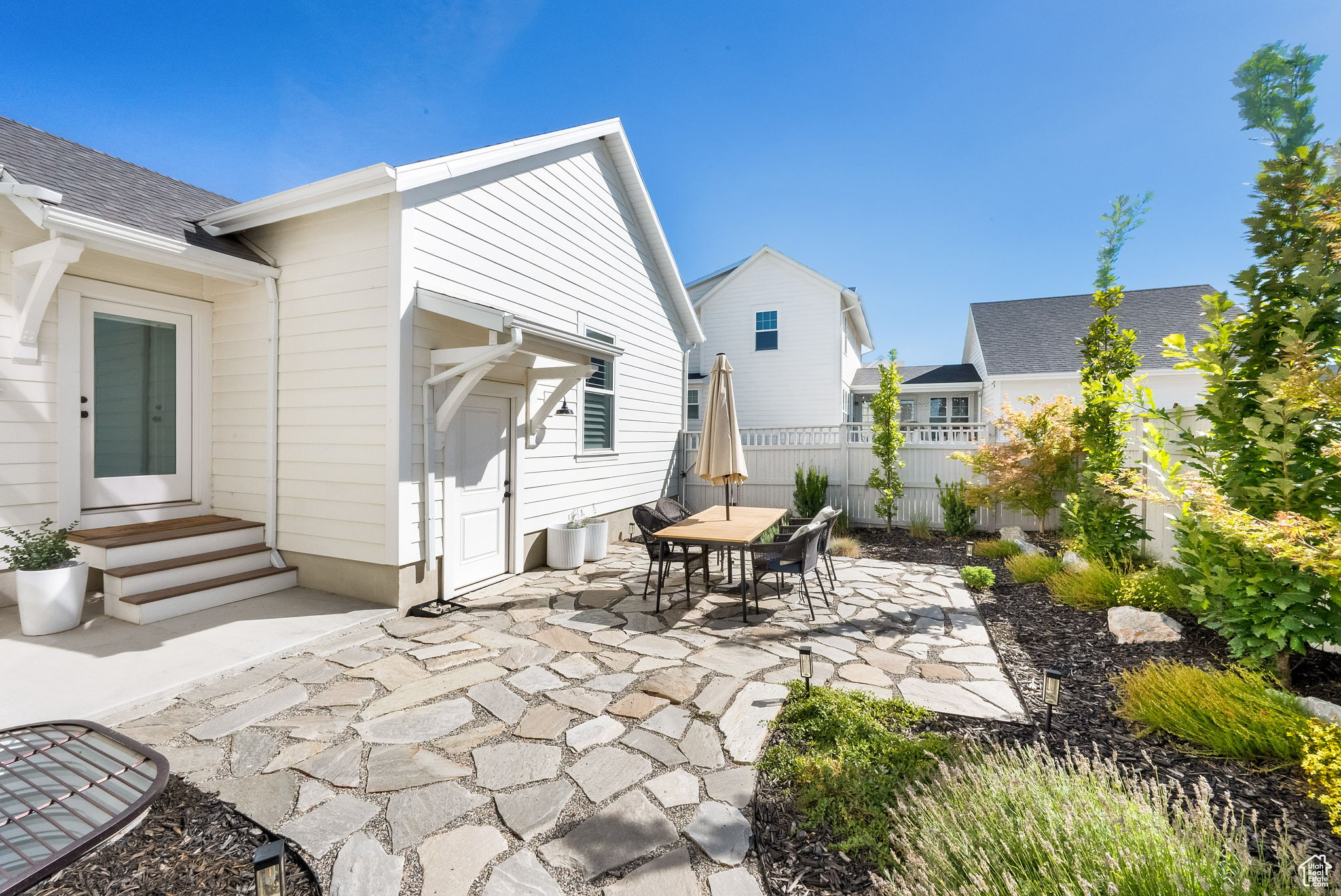 DAYBREAK - Residential