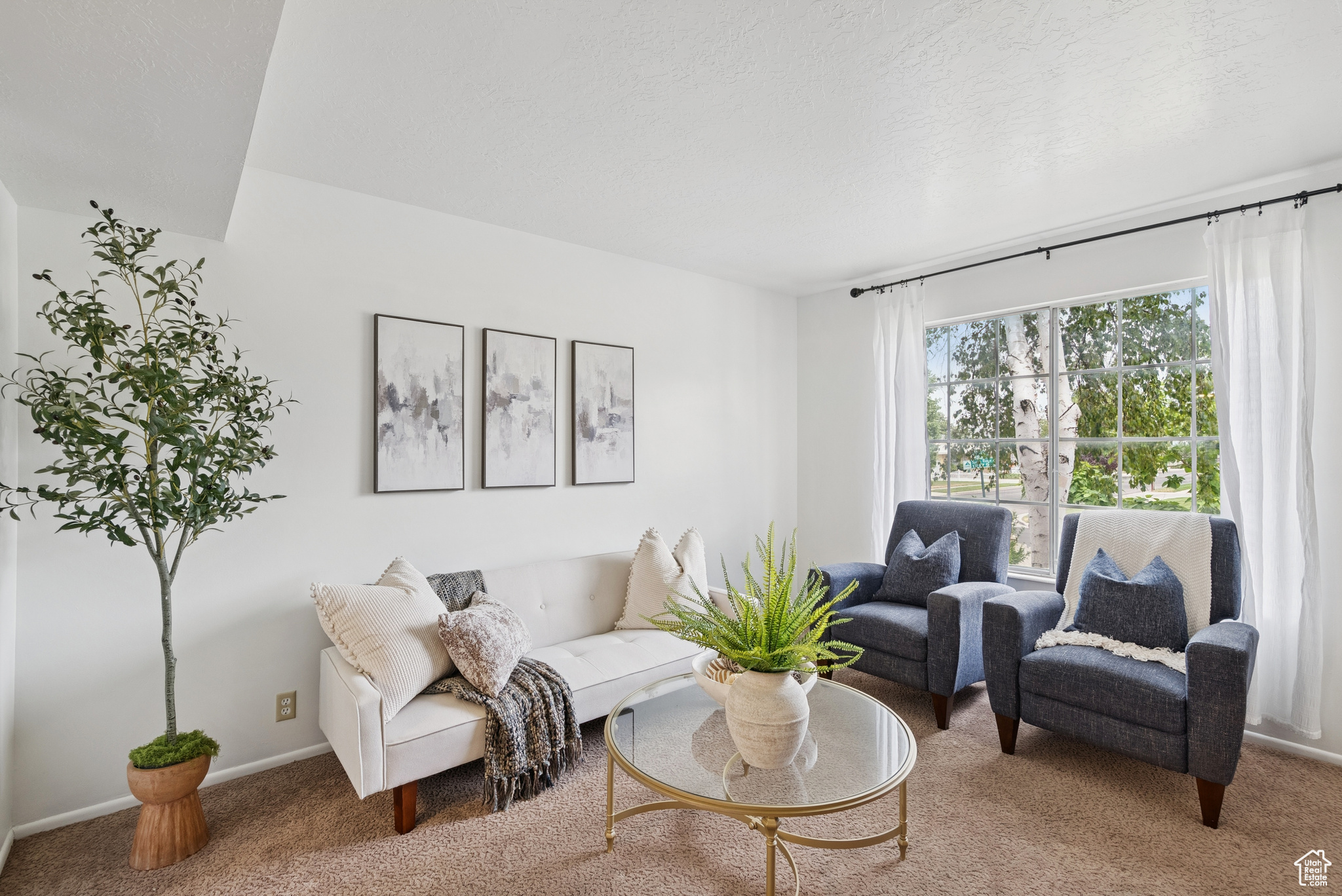 Sandy, Utah 84094, United States, 4 Bedrooms Bedrooms, ,3 BathroomsBathrooms,Residential,Active,166449